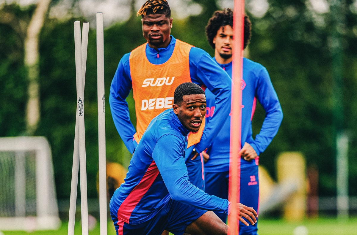 Wolverhampton x West Ham: tudo sobre o duelo decisivo pela Copa da Liga Inglesa. Imagem: Divulgação Wolverhampton