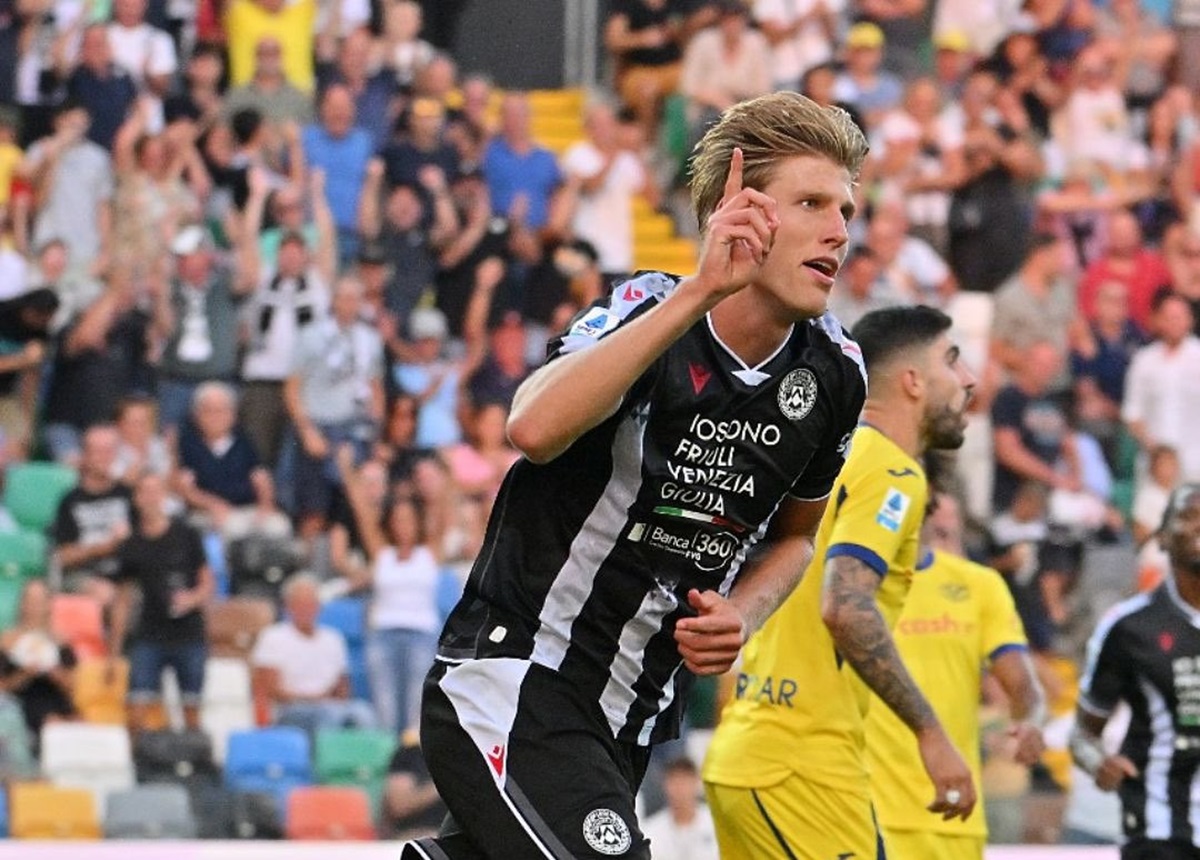 Lance do jogo entre Udinese x Hellas Verona. Imagem: Divulgação Udinese Lance do jogo entre Udinese x Hellas Verona. Imagem: Divulgação Udinese