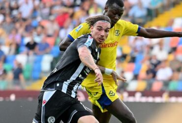 Lance do jogo entre Udinese x Hellas Verona. Imagem: Divulgação Udinese