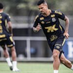 Santos x Fluminense: duelo na Vila Belmiro pela 22ª rodada do Brasileirão 2025. Imagem: Raul Baretta/Santos FC