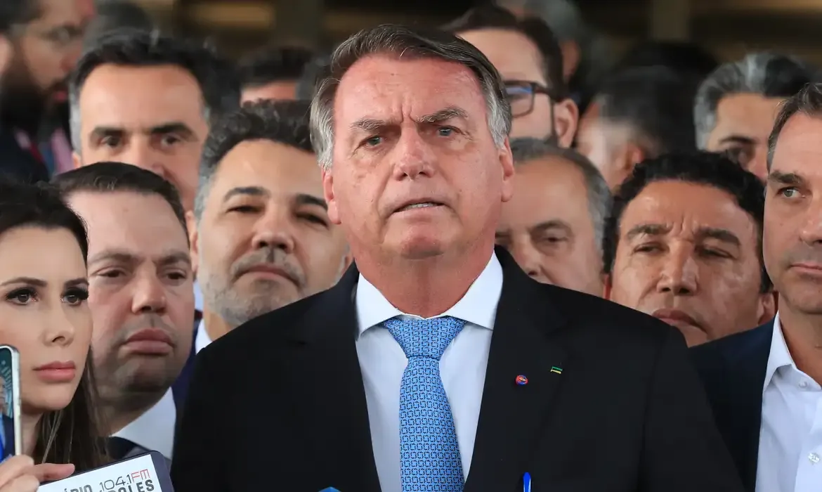 PGR recomenda reforço de policiamento na casa de Bolsonaro em Brasília