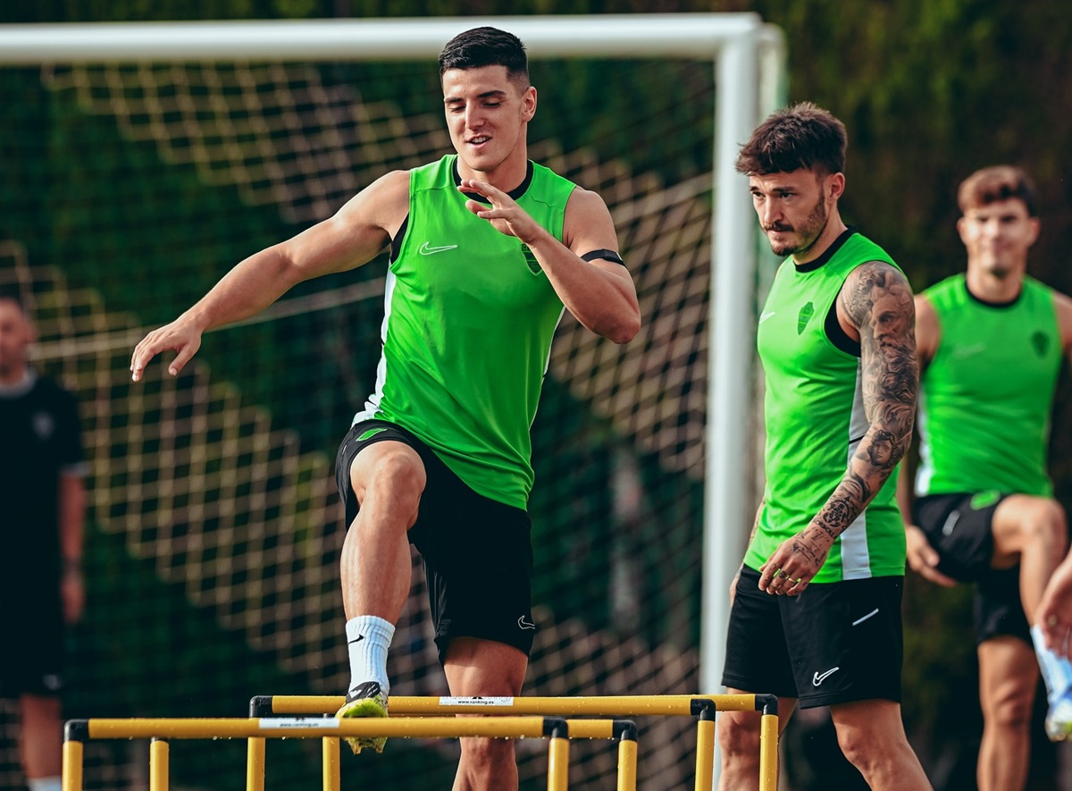 Elche x Levante: onde assistir, escalações e tudo sobre o duelo da La Liga. Imagem: Divulgação Elche