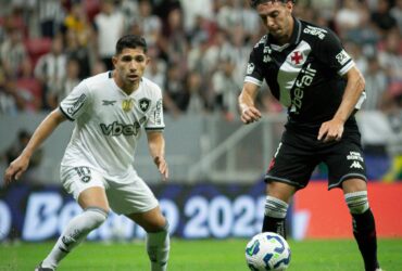 Vasco x Botafogo: onde assistir ao vivo e prováveis escalações pela Copa do Brasil. Imagem: Matheus Lima/CR Vasco