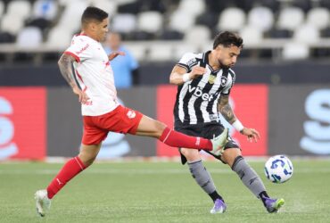 Botafogo x Cruzeiro ao vivo: onde assistir, escalações e detalhes do confronto pelo Brasileirão. Imagem: Vitor Silva/BFR