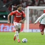Fluminense x Internacional: Onde assistir, escalações e tudo sobre o jogo decisivo da Copa do Brasil. Imagem: Ricardo Duarte/SCI