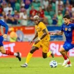 Retrô x Bahia: Saiba onde assistir, prováveis escalações e detalhes do confronto decisivo pela Copa do Brasil. Imagem: Letícia Martins/EC Bahia