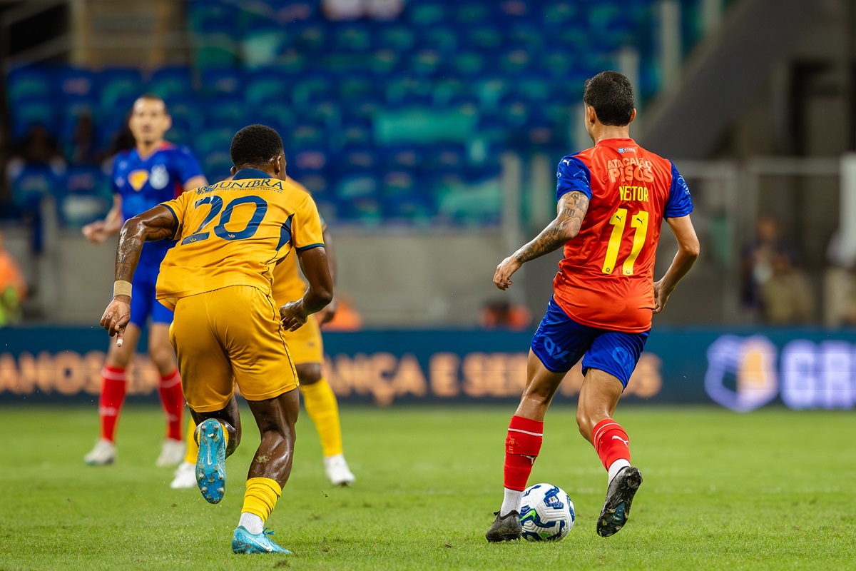 Retrô x Bahia: Saiba onde assistir, prováveis escalações e detalhes do confronto decisivo pela Copa do Brasil. Imagem: Letícia Martins/EC Bahia