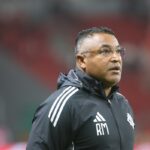 Roger Machado sob pressão? Técnico do Inter em xeque após novo revés. Imagem: Ricardo Duarte/SCI