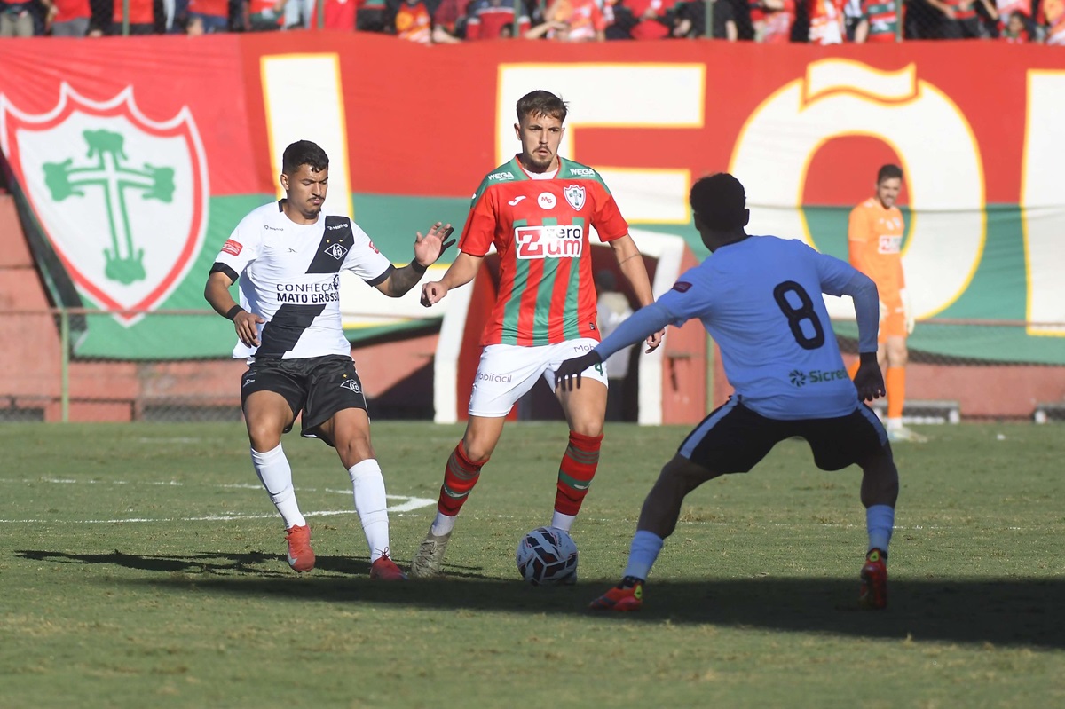 Cianorte x Mixto; onde assistir ao vivo o 1º jogo das oitavas na Série D. Imagem: Divulgação Portuguesa