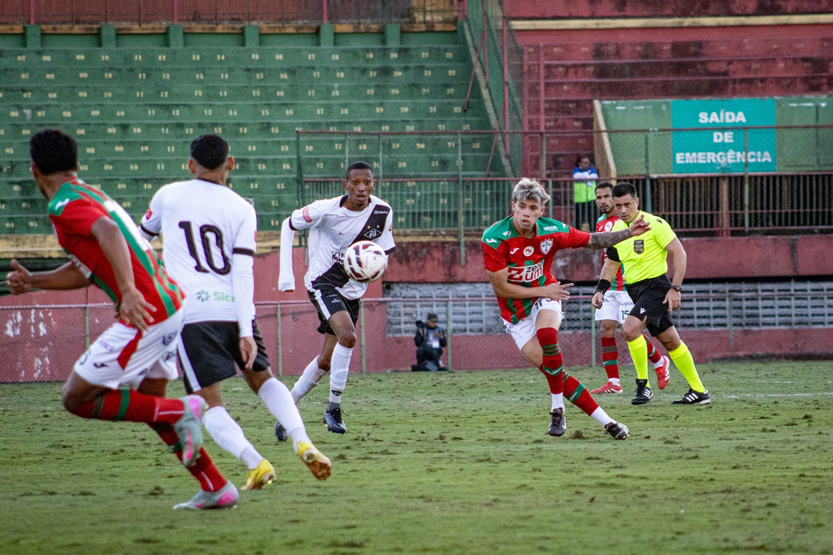 Cianorte x Mixto; onde assistir ao vivo o 1º jogo das oitavas na Série D. Imagem: Divulgação Portuguesa