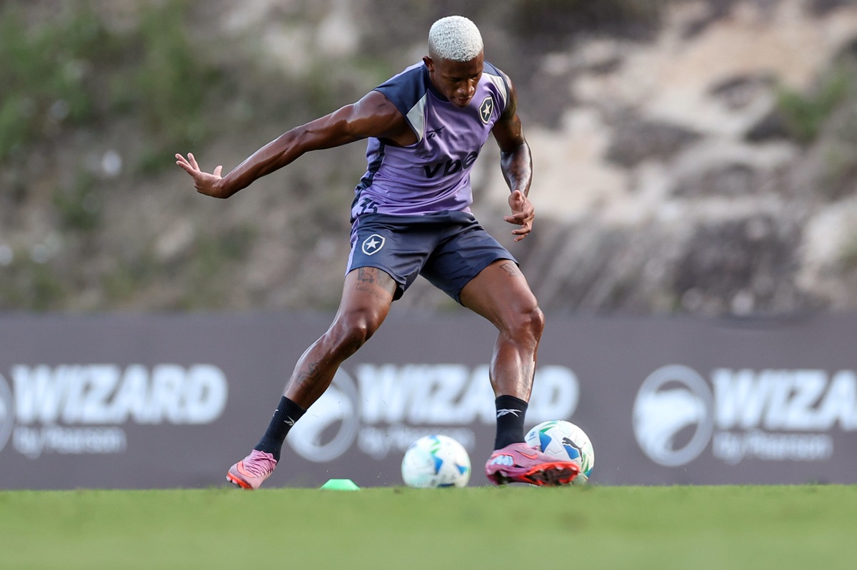 LDU x Botafogo: onde assistir, prováveis escalações e tudo sobre o duelo decisivo da Libertadores. Imagem: Vitor Silva/BFR LDU x Botafogo: onde assistir, prováveis escalações e tudo sobre o duelo decisivo da Libertadores. Imagem: Vitor Silva/BFR