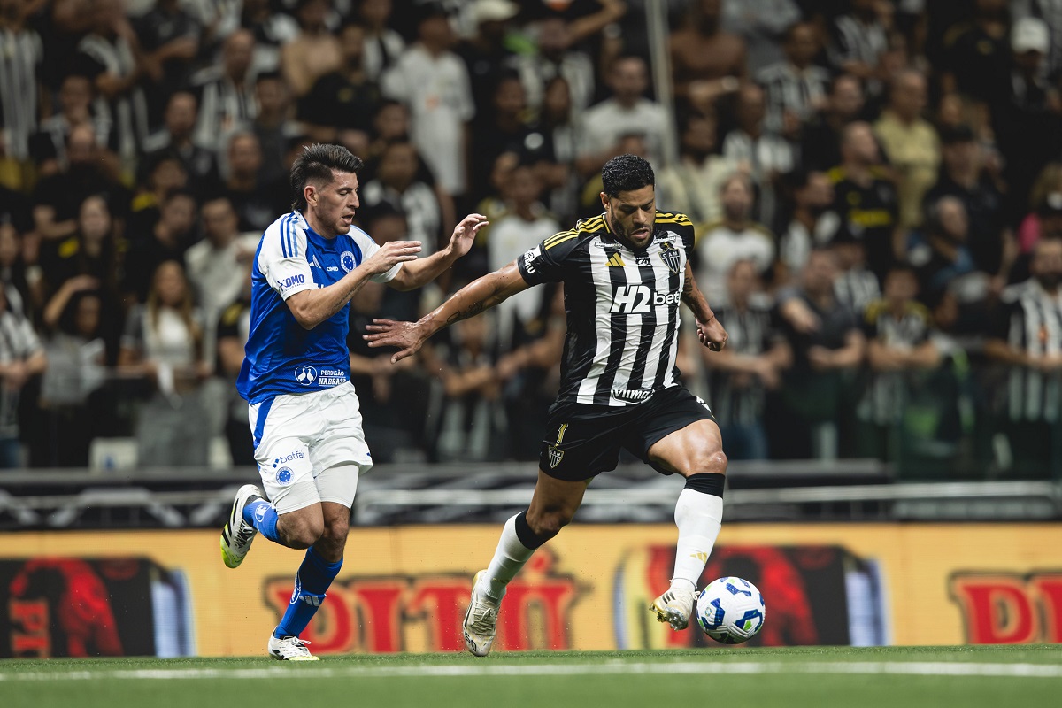 Lance do jogo entre Atlético-MG x Cruzeiro. Imagem: Pedro Souza/Atlético