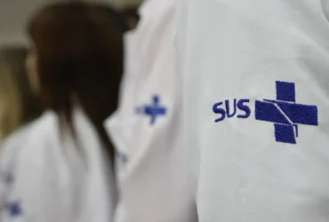 Rio de Janeiro (RJ), 24/04/2025 – Novos médicos do Programa Mais Médicos durante visita no Super Centro Carioca de Saúde, em Benfica. Foto: Fernando Frazão/Agência Brasil