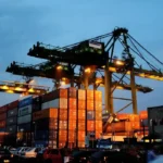 Exportações recuam e indústria prevê queda no emprego e nos investimentos