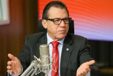 Ministro minimiza impactos do tarifaço e garante força do mercado brasileiro