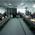 CPMI do INSS aprova plano de trabalho e convoca ex-ministros e ex-presidentes