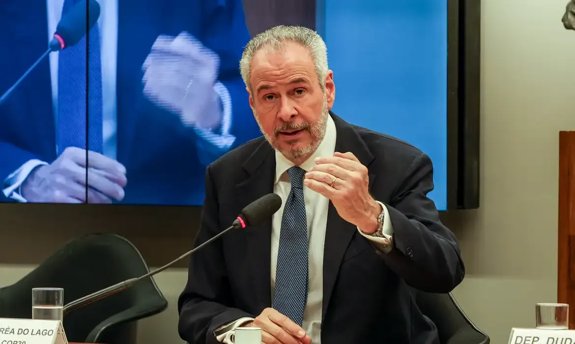 Brasília (DF), 06/08/2025 - Presidente da COP30, embaixador André Corrêa do Lago, participa de audiência na Comissão do Meio Ambiente da Câmara Foto: Antonio Cruz/Agência Brasil