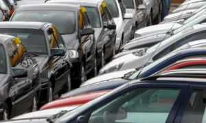 01/06/2023 - Brasília - Concessionárias registram queda na venda de carros usados depois da redução do IPI para veículos novos. Foto feita em 26 de Dezembro de 2008 Foto: Marcello Casal Jr./Agência Br