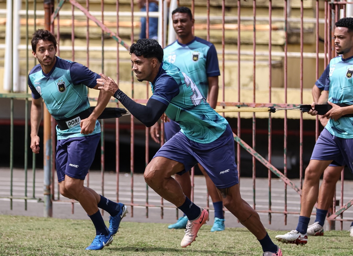 Ferroviária x Volta Redonda: onde assistir, escalações e tudo sobre o duelo da Série B. Imagem: @ecacrescimos1
