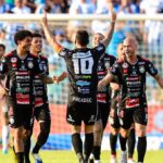 Operário x Coritiba: onde assistir, escalações e detalhes da Série B. Imagem: @fernandotorresfoto