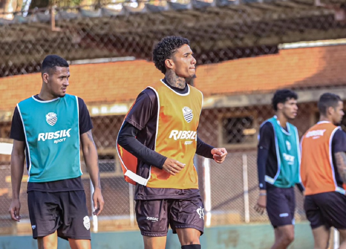 Inter de Limeira x Comercial-SP: clássico do interior promete emoção pela Copa Paulista. Imagem: Barbara Pires Comercial FC