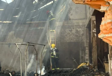 Bombeiros controlam incêndio em supermercado de Nova Monte Verde