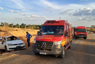 Bombeiros de Mato Grosso socorrem vítimas em capotamento na MT-325