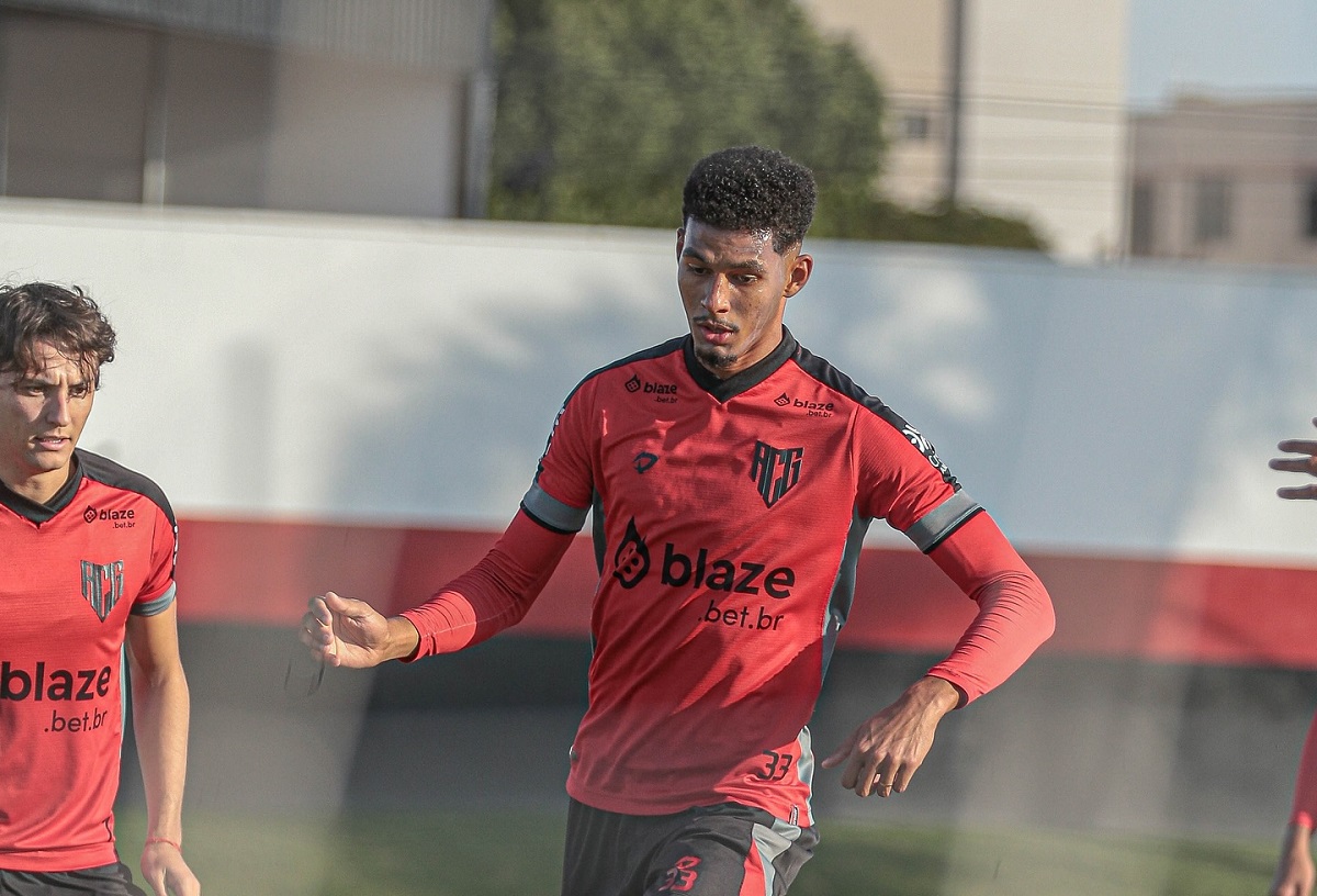 Athletic x Atlético-GO: onde assistir ao vivo, escalações e análise do duelo da Série B 2025. Imagem: Bruno Corsino