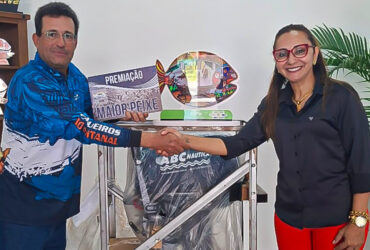 Caceres entrega premios do 42o FIPe campeao do caiaque tambem captura maior peixe do festival -CenárioMT