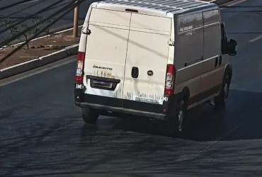 Imagem do veículo suspeito captada pela câmera do Vigia Mais MT