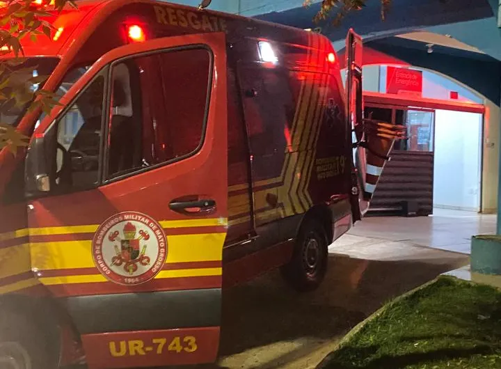 Motociclista tem perna esmagada por carreta em Sinop e segue internado