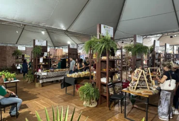 O presidente da Empaer, Suelme Fernandes, prestigia o evento