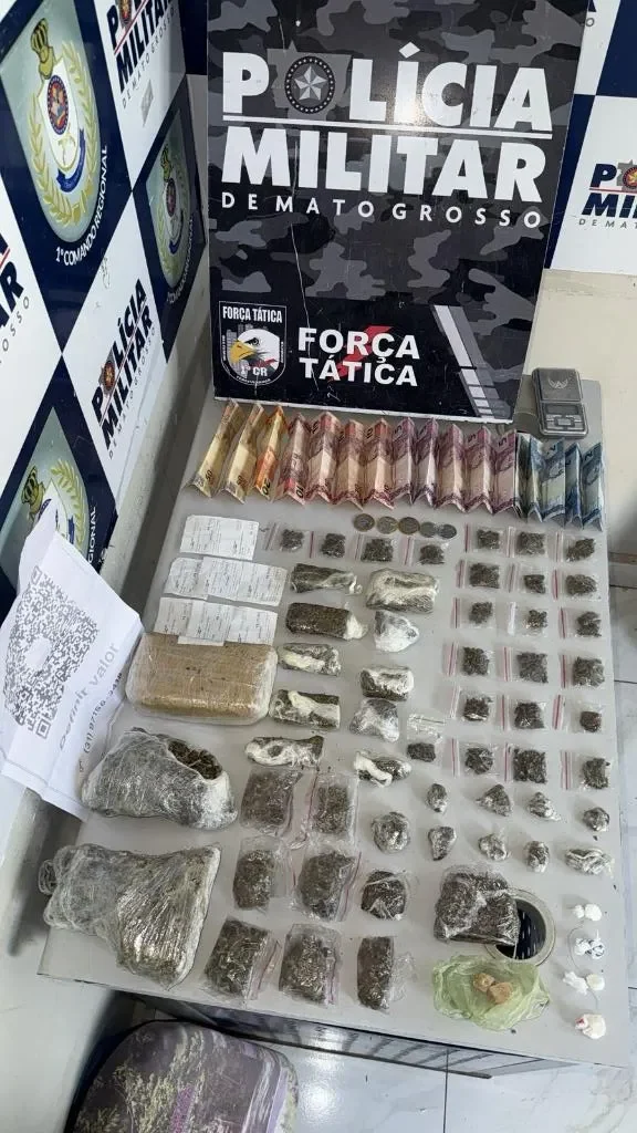 Força Tática apreende 57 porções de drogas e prende trio em Cuiabá
