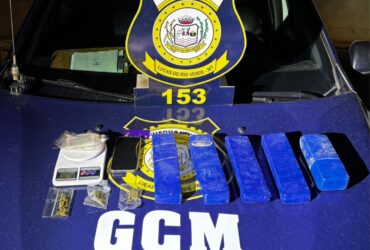 Suspeito confessou que havia retornado ao tráfico por necessidade financeira; ocorrência terminou com resistência à prisão e uso moderado da força