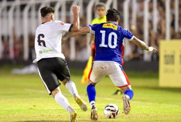 Lance de Mixto e Cianorte neste sábado (23). Jonathan Domingos/Cianorte