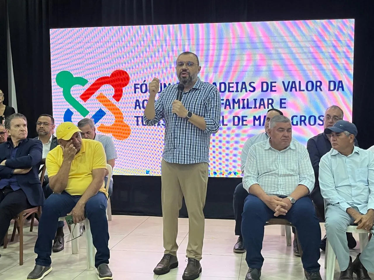 Suelme Fernandes discursa durante abertura do Fórum das Cadeias de Valor em Barra do Garças