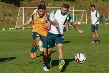 Chapecoense x Paysandu ao vivo: Duelo de extremos na Série B promete fortes emoções. Imagem: Luiz Ferrazzo ACF