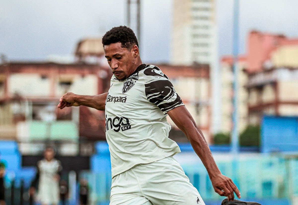 CRB x Paysandu: onde assistir, escalações e detalhes da 24ª rodada da Série B. Imagem: Matheus Vieira Paysandu