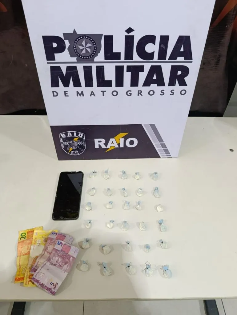 Polícia prende mulher com 30 porções de cocaína em Várzea Grande