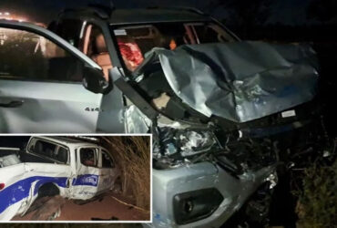 Caminhonete oficial foi atingida na traseira por veículo conduzido por empresário; vítimas foram encaminhadas ao hospital e passam bem