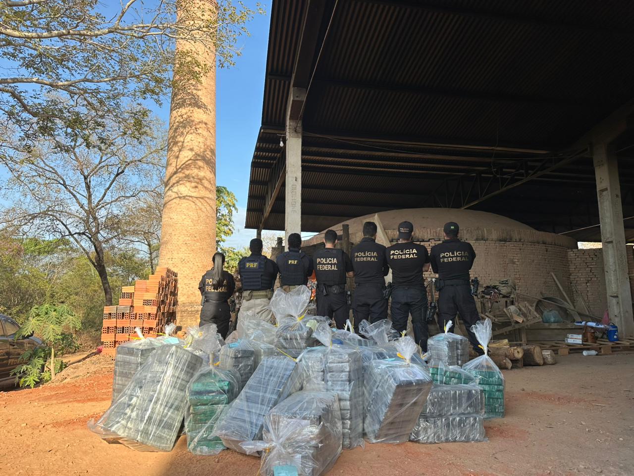 PF incinera 1,3 tonelada de drogas em Mato Grosso