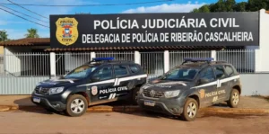 Mulher é presa em flagrante por espancar filhos em Ribeirão Cascalheira