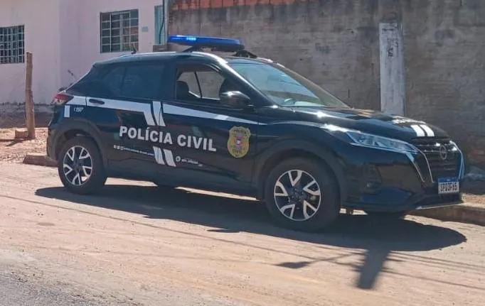 Mulher é presa após tentativa de homicídio da namorada do ex-companheiro em Pedra Preta