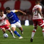 Cruzeiro x Santos: onde assistir, prováveis escalações e tudo sobre o confronto no Mineirão pela 19ª rodada do Brasileirão. Imagem: Rafael Vieira Cruzeiro