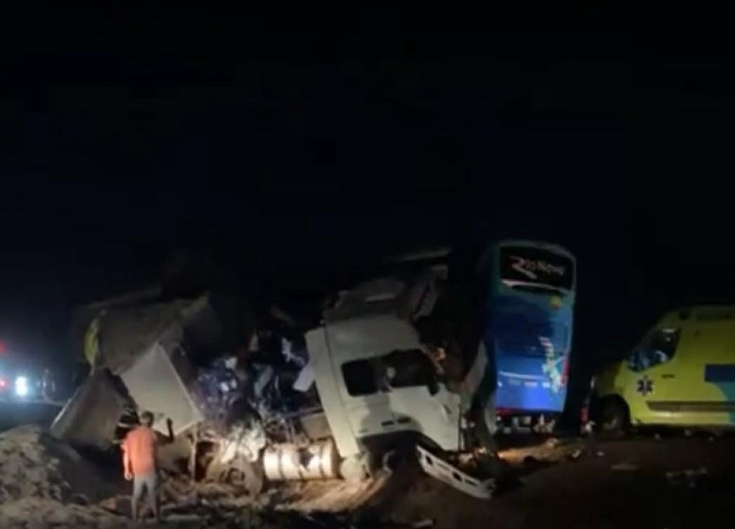 Colisão entre ônibus e carreta na BR-163 deixa mortos e dezenas de feridos entre Lucas do Rio Verde e Nova Mutum