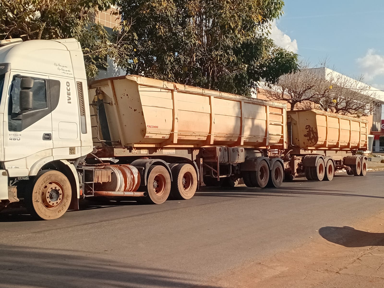 Veículo havia sido levado na BR-163; sistema de videomonitoramento ajudou na localização e prisão do envolvido.