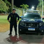 Suspeito feriu o pé com estilhaços de vidro e precisou de atendimento médico antes de ser levado à Delegacia de Polícia Civil