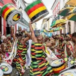 Olodum comanda a Lavagem de Madeleine em Paris com cortejo e shows