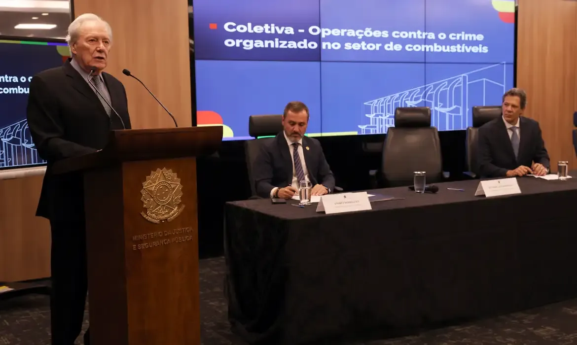 Operações contra crime bloqueiam R$ 3,2 bilhões no setor de combustíveis