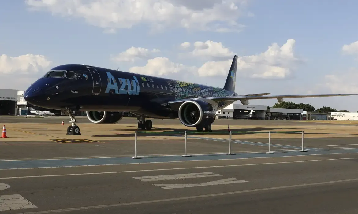 Apresentação do jato Embraer 195-E2, a maior e mais moderna aeronave comercial já produzida no Brasil, adquirida pela Azul Linhas Aéreas